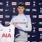 Tottenham oficializa prodígio inglês