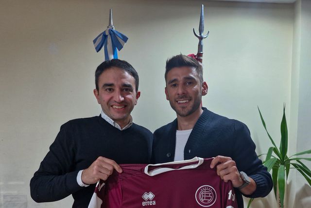 Oficial: Salvio reforça Lanús até 2026
