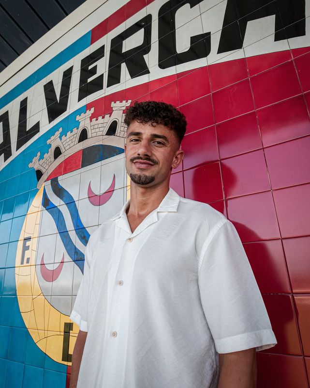 Mercado oficial: Alverca contrata melhor marcador da Liga 3