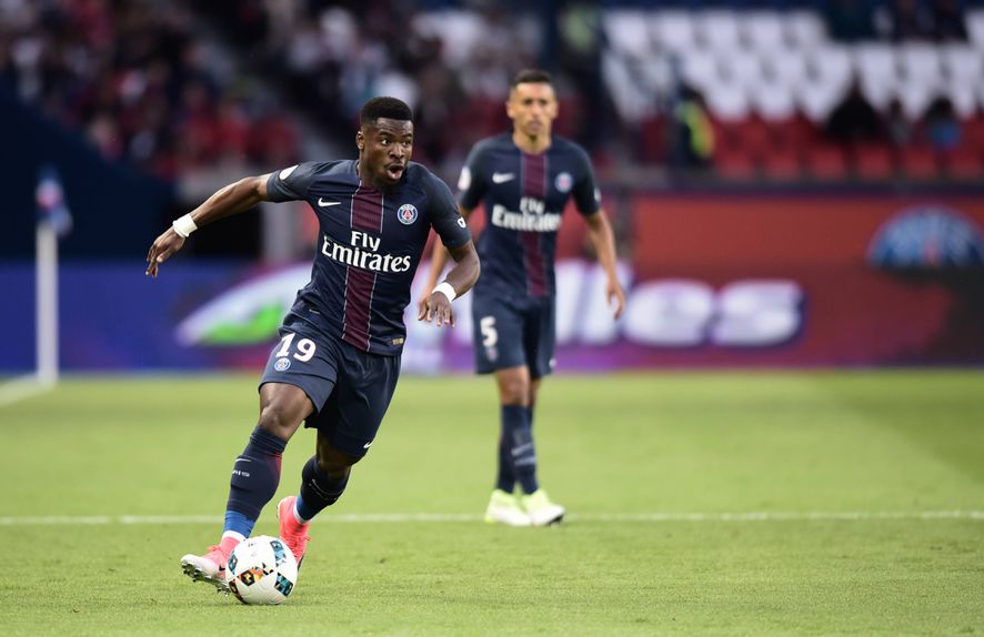 Aurier representou o PSG e garante que nunca vestirá a camisola do Marselha