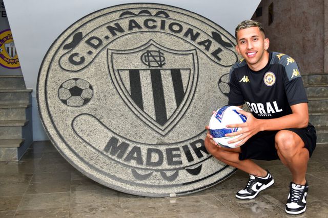 Mercado oficial: Douglas Nathan assina com o Nacional até 2028