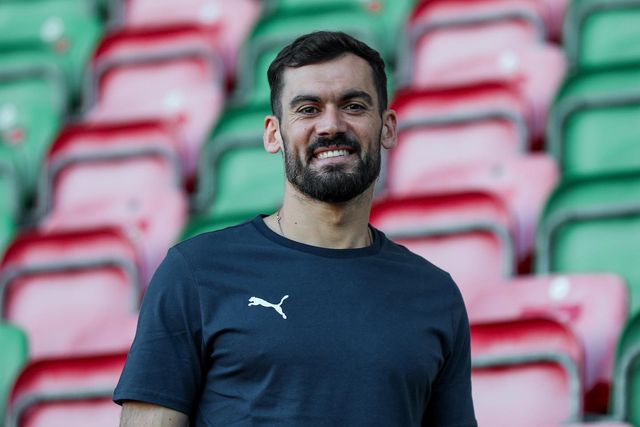 Marítimo anuncia reforço, ex-clube reclama que jogador tem contrato