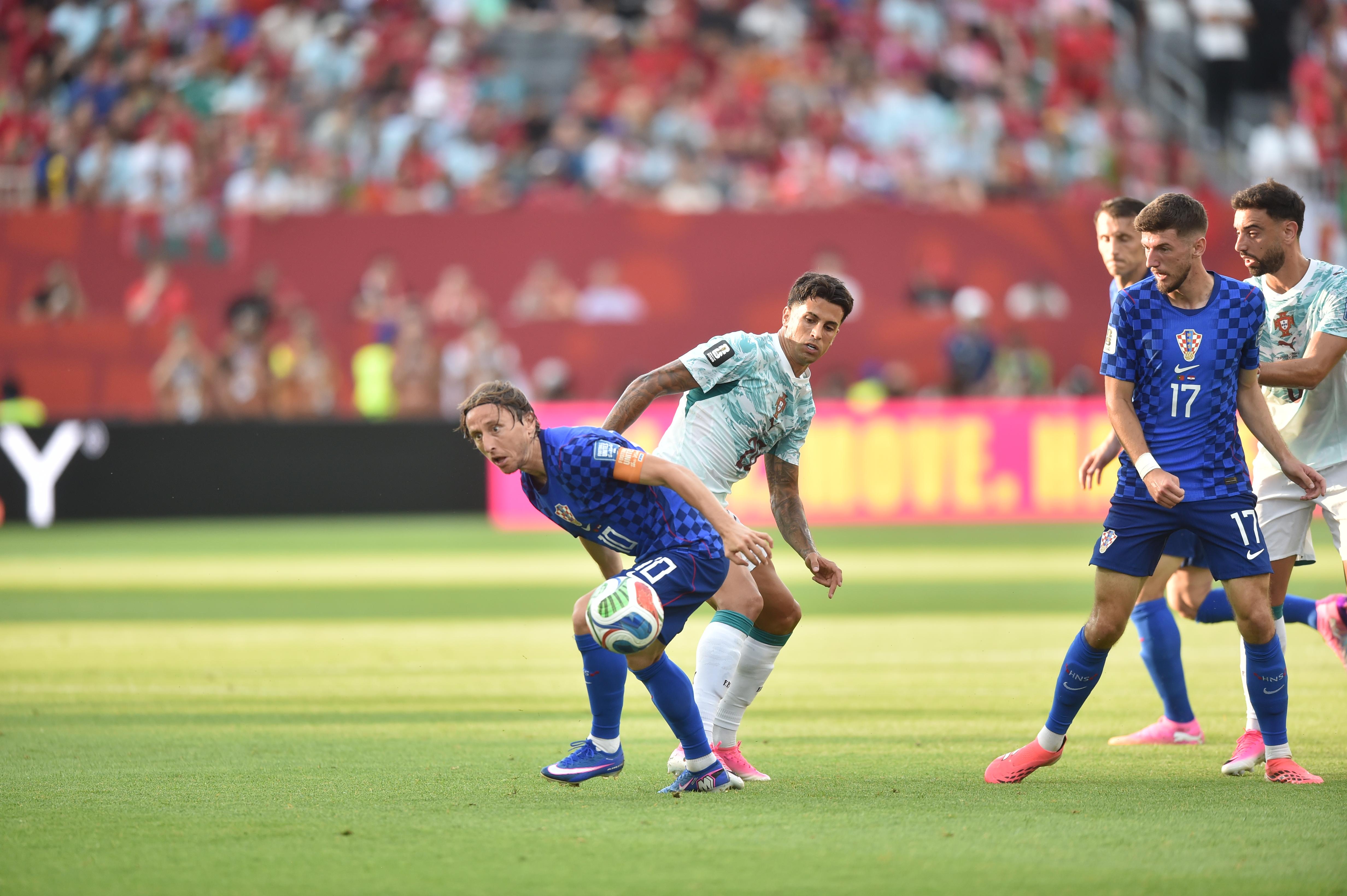 Modric e Cancelo - Foto: Miguel Nunes