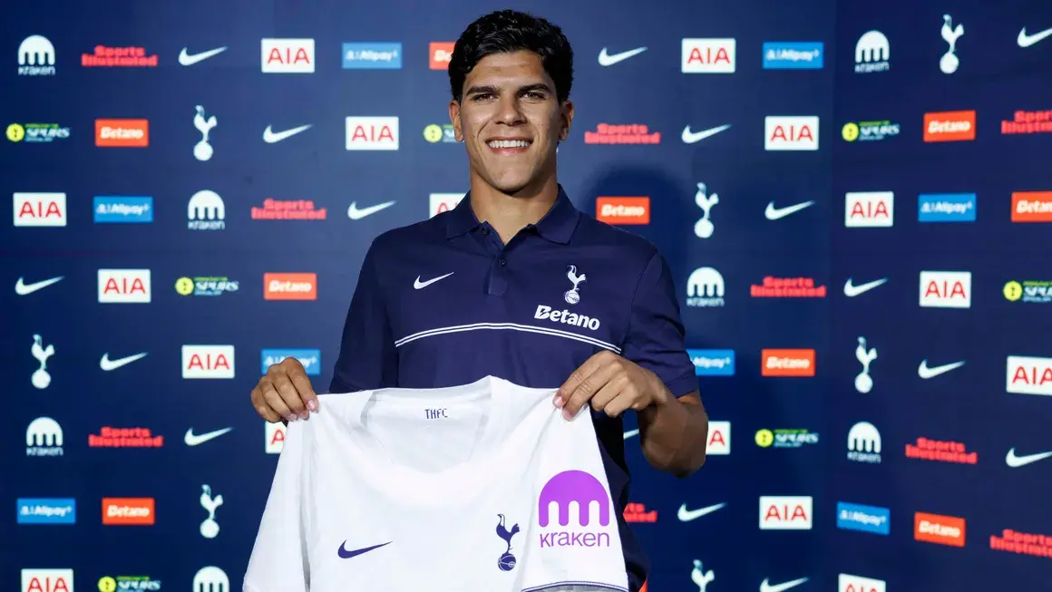 Mateus Fernandes, médio, 22 anos, Tottenham. Valor de mercado: 50 milhões de euros — Foto: Tottenham