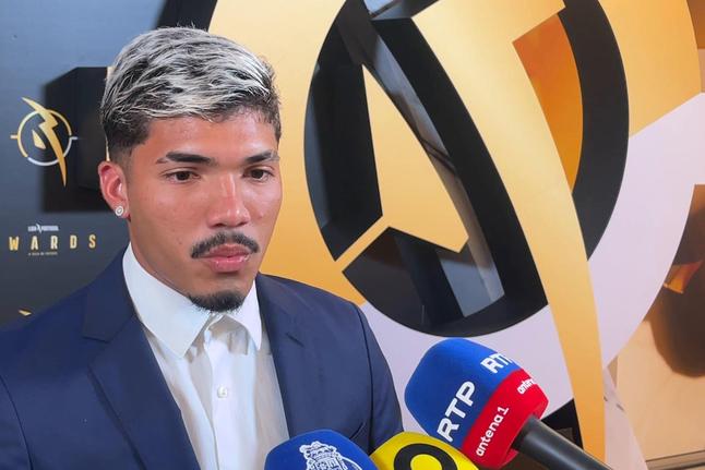 «Portugal, Espanha ou Inglaterra? Prefiro o FC Porto...»