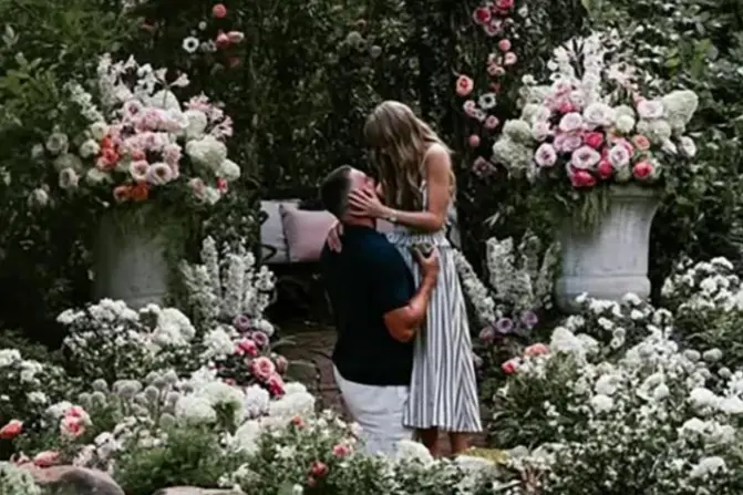 O pedido de noivado de Kelce a Taylor Swift foi um momento que correu mundo. Instagram Taylor Swift