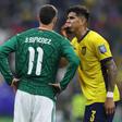 Hincapié expulso após tapar a boca enquanto falava com Giménez