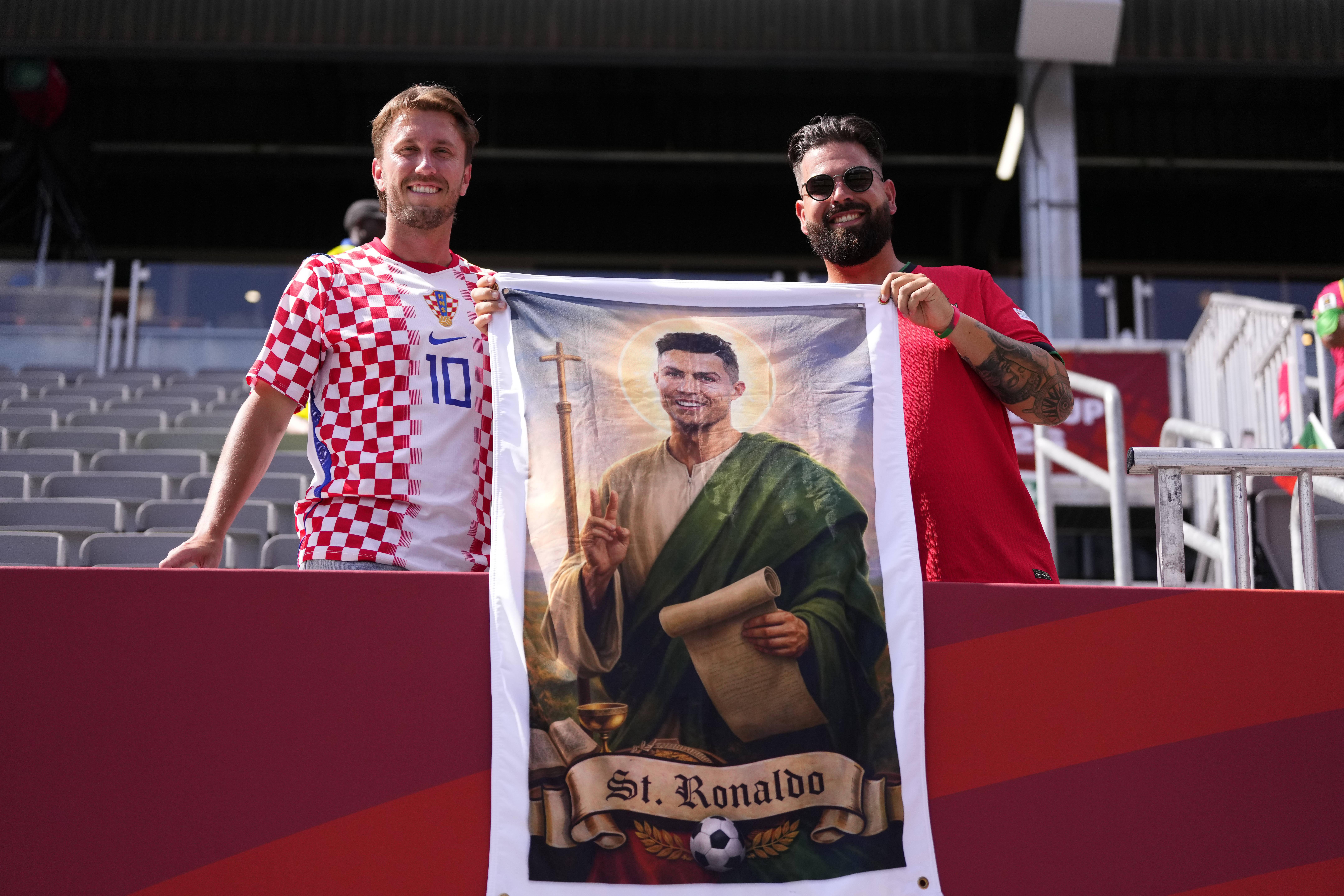Adeptos de Croácia e Portugal... e fãs de Ronaldo