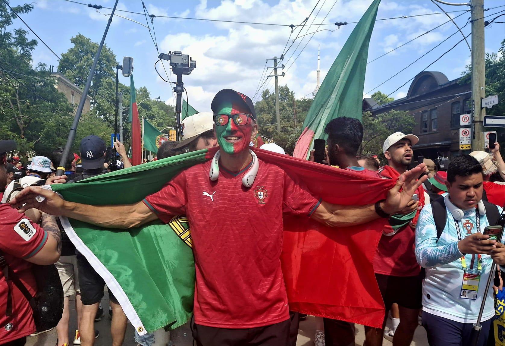 Adeptos de Portugal em Toronto (Foto: João Pimpim)