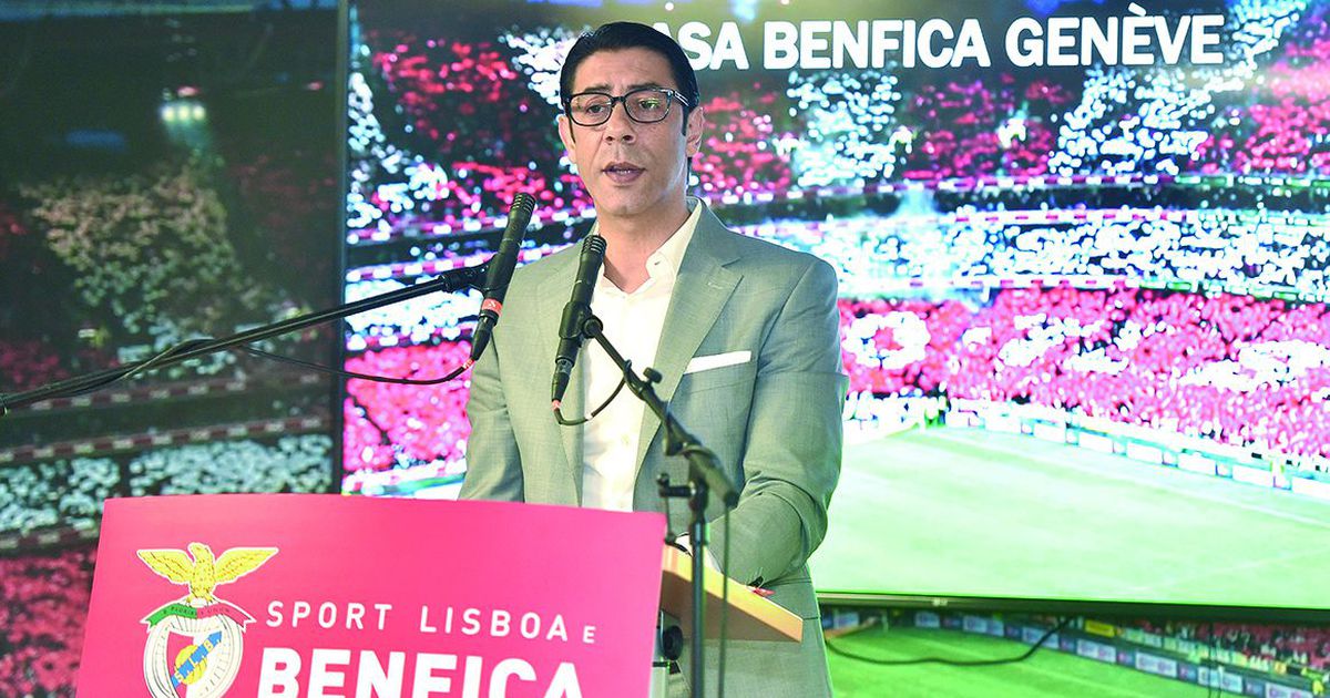 www.abola.pt