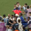 VÍDEO: Otamendi envolvido em confusão após derrota contra França