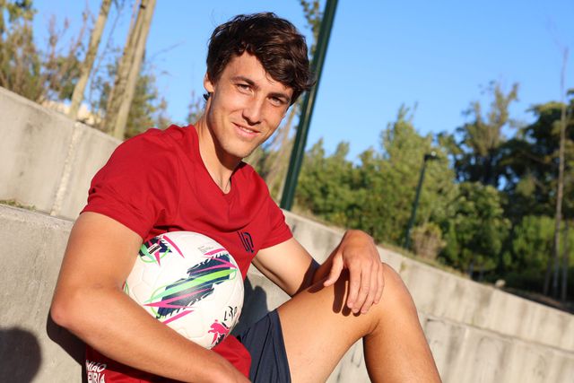 Oficial: União de Leiria garante reforço para defesa