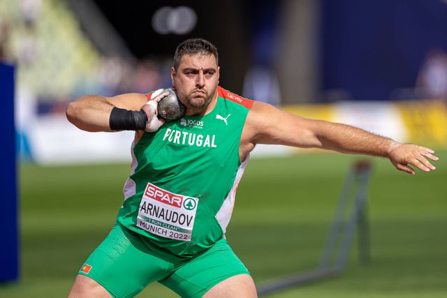 Mundiais Atletismo: Tsanko Arnaudov falha final do lançamento do peso