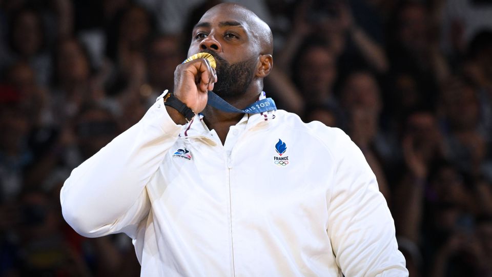 Teddy Riner conquista 3.º ouro e entra para história