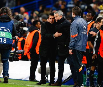 Marco Silva e Mourinho disputam jogador do Manchester United