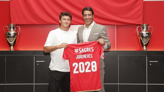 «Benfica não fez tudo para segurar João Neves»