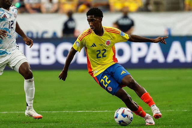 «Yaser Asprilla é canhoto nato e insere-se na lógica de recrutar talento jovem»