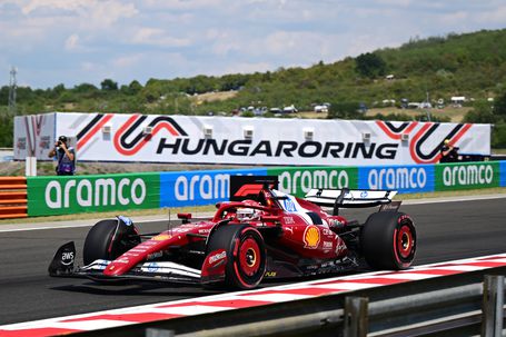 Charles Leclerc surpreende McLaren e conquista 'pole' para GP da Hungria