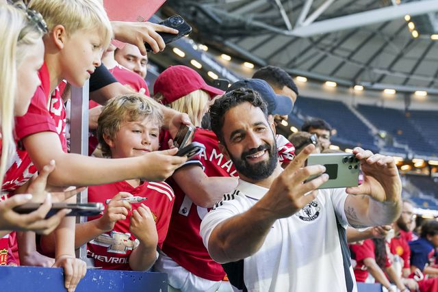 Ruben Amorim: «Algum treinador perdeu tantos jogos sem perder o emprego?»