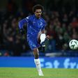 Renato Veiga na porta de saída do Chelsea