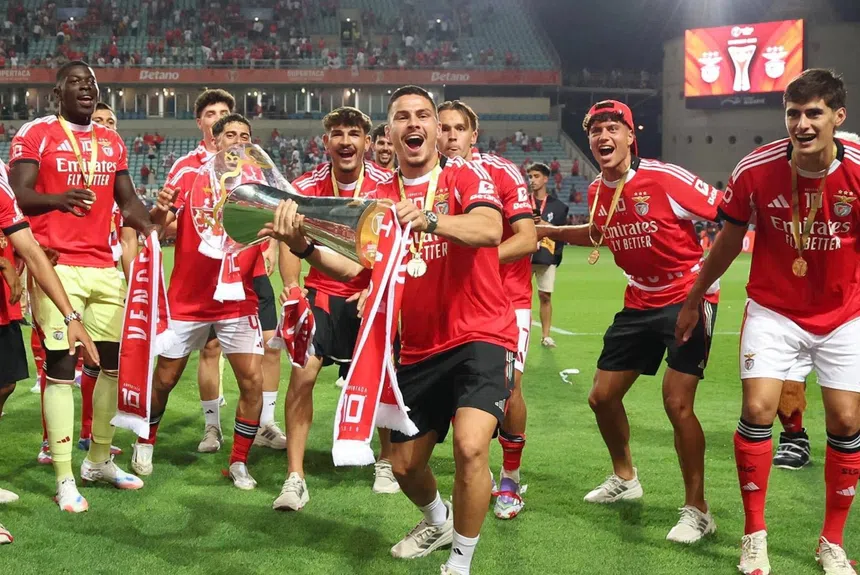 Ivanovic no Benfica? Adepto leonino chora!