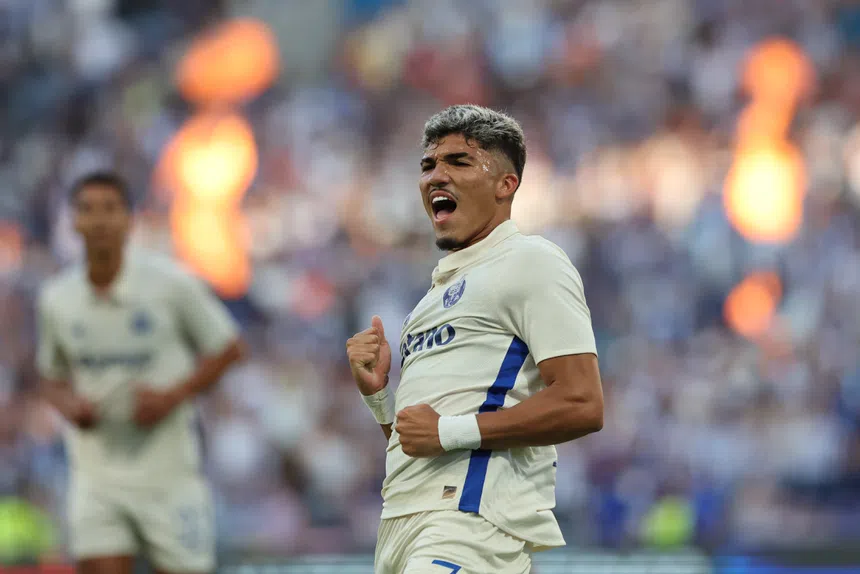 Maratona desportiva! Sofá explode em direto