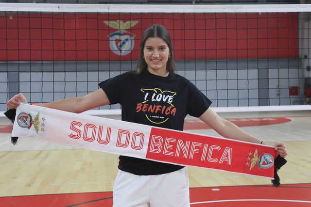 Veronika Djokic renova com o Benfica até 2026
