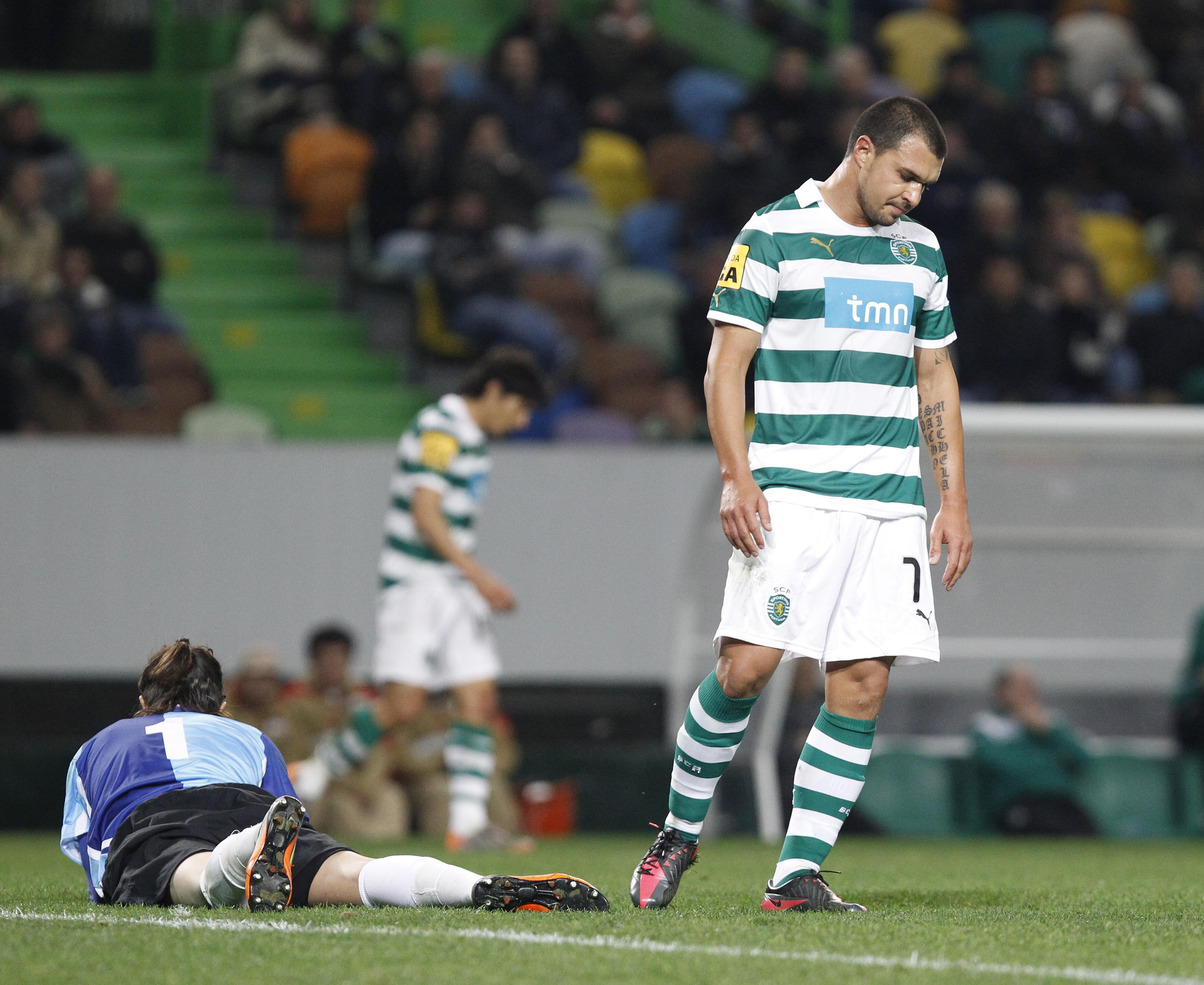 Valeri Bojinov é daqueles flops que ficam na memória pelas piores razões. Além do fraco rendimento (16 jogos, 3 golos), todos os sportinguistas se lembram da discussão com Matías Fernández na hora de marcar um penálti... que o búlgaro acabou por falhar.