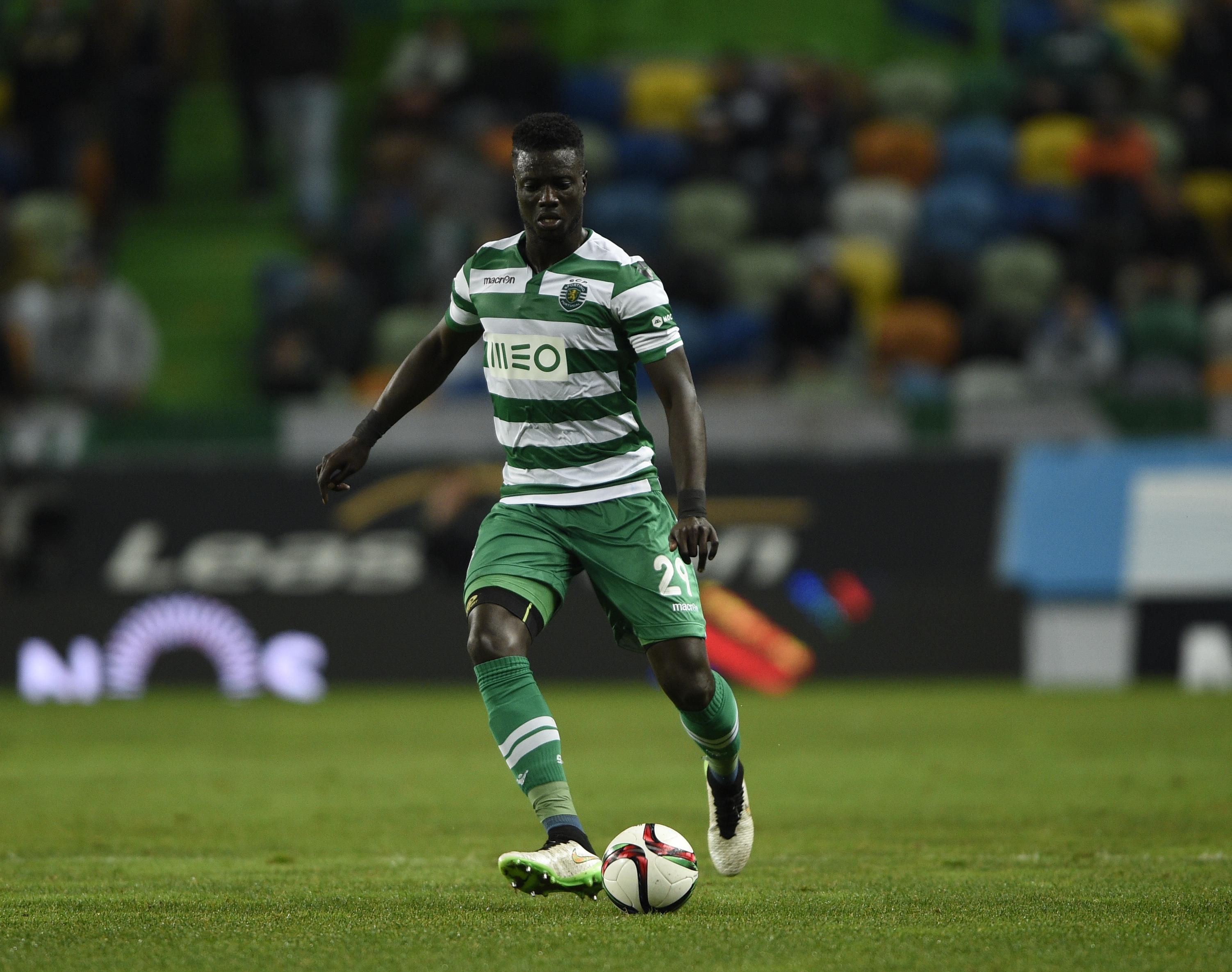 Promessa do Lyon, Naby Sarr custou €1 milhão ao emblema leonino, mas desapontou. Na única época em Lisboa, fez 18 jogos (um golo). Foto: A BOLA