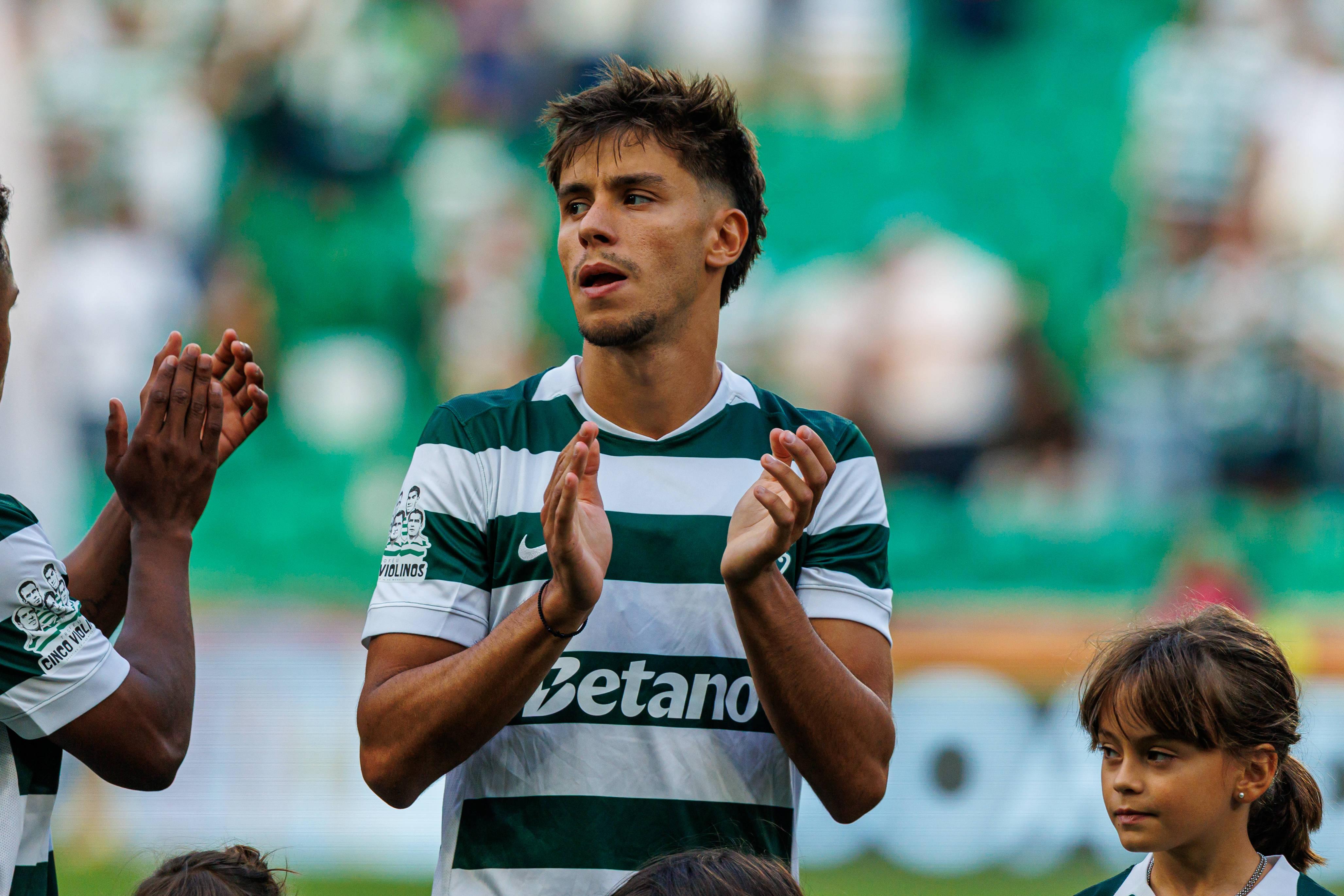 Vagiannidis, de 24 anos, custou €13 milhões aos leões na época passada - Foto: IMAGO