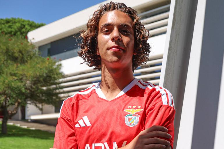 Guilherme Castro, médio de 16 anos - Foto: SL Benfica