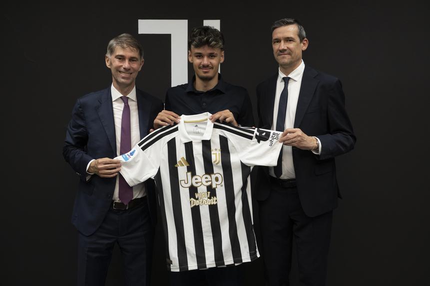 Kerim Alajbegovic deixou o Bayer Leverkusen e assinou pela Juventus até 2031 a troco de 30 milhões de euros