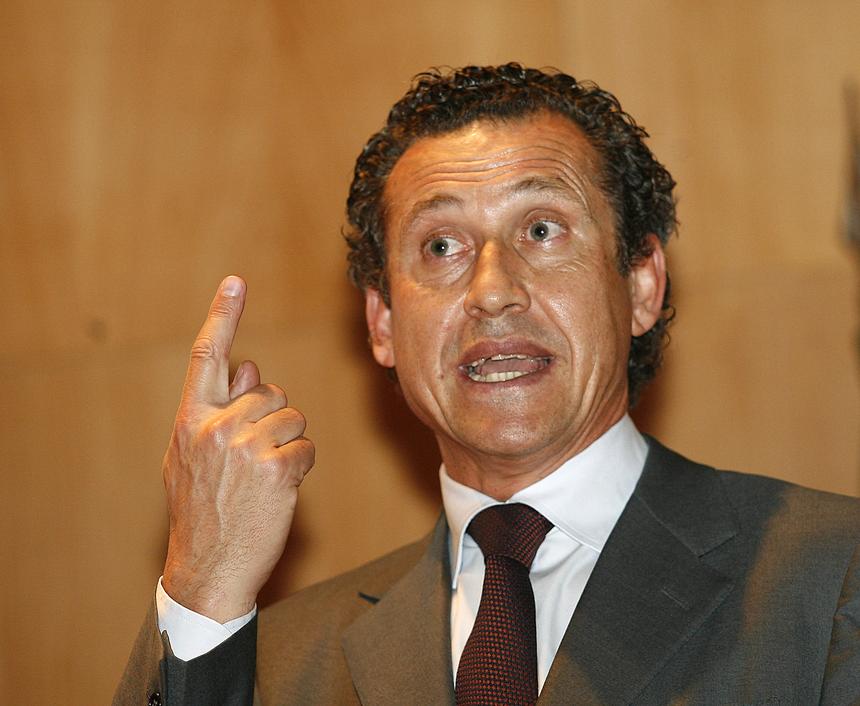 Jorge Valdano continua a ter o prazer de jogar com as palavras - Foto: Helena Valente