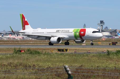 Voo da TAP com destino a Boston declara 'Mayday' no Atlântico e aterra de emergência nas Lajes