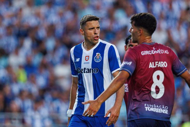 «Federação tem responsabilidade pelo estado do relvado, não apenas a empresa de manutenção»