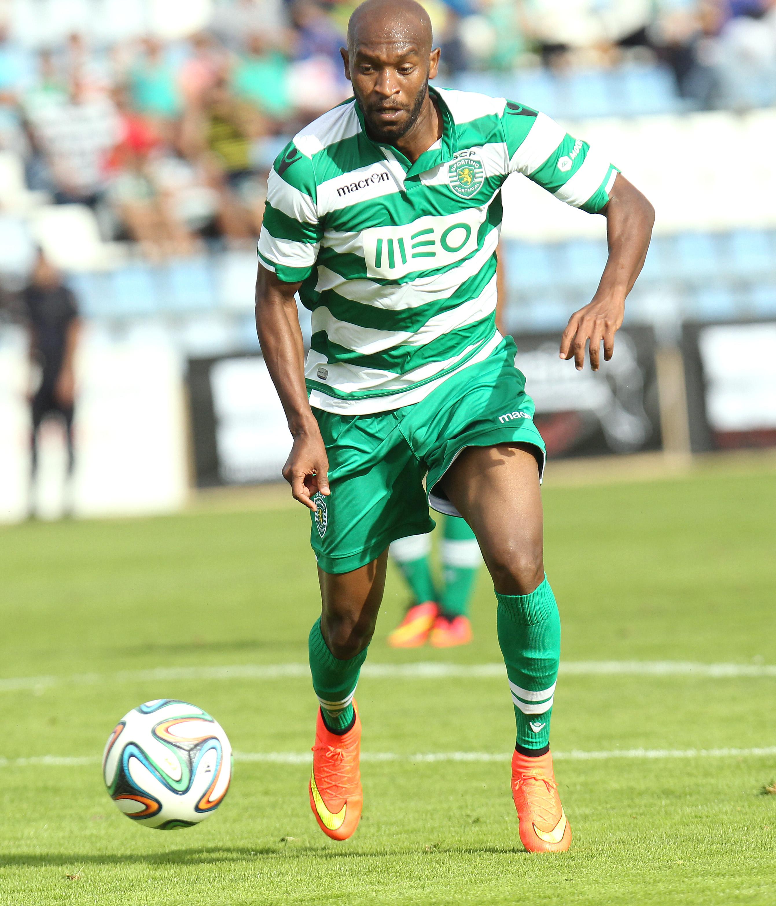 Ídolo do futebol egípcio, Shikabala chegou a Alvalade com alguma expectativa... e desiludiu. Em 2013/14, realizou apenas uma partida pela equipa principal, antes de sair. Foi sempre associado ao mau comportamento e à falta de compromisso. Foto: A BOLA