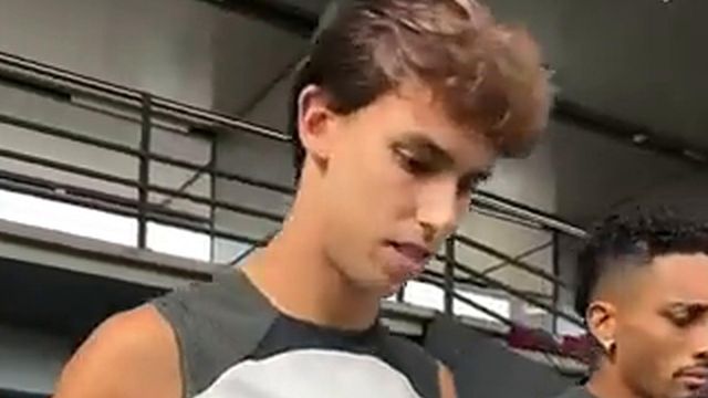 As primeiras imagens de Félix e Cancelo no treino do Barcelona