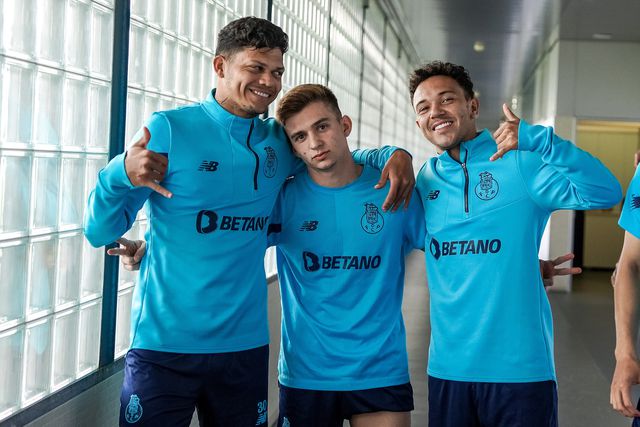 FC Porto: Conceição acarinhado e mais um nome no boletim clínico