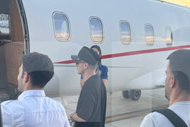 Benfica: as imagens da partida de Akturkoglu para Portugal