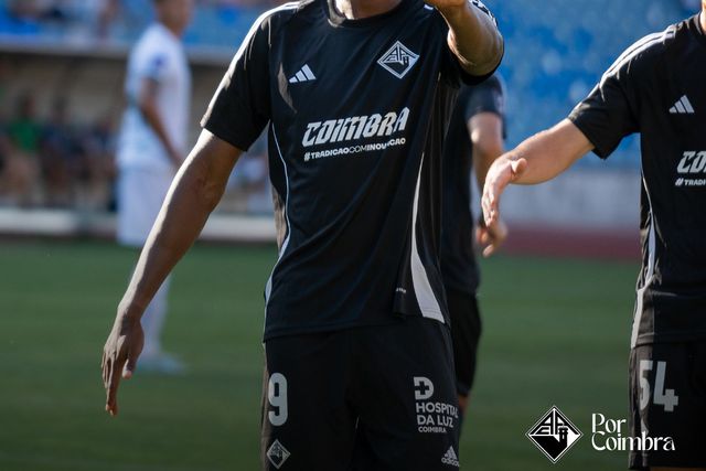 Académica: goleador colombiano ruma à Bulgária e enche os cofres da Briosa