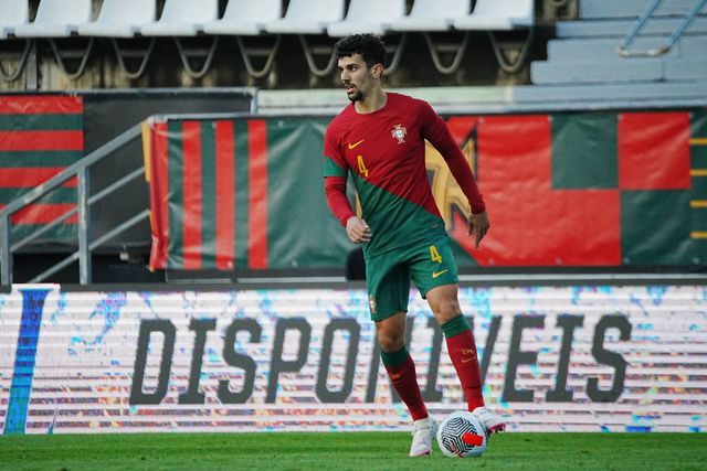 Tomás Araújo e André Gomes abandonam sub-21 devido a lesão