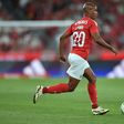 Benfica: João Mário viaja para Istambul amanhã