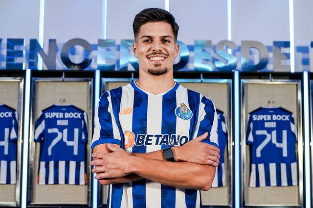 «Francisco Moura? Se não é o melhor lateral esquerdo do campeonato está perto»