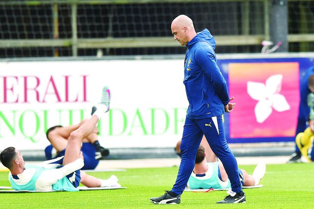 Roberto Martínez pouco ou nada mexeu na estrutura habitual da Seleção no início de novo ciclo. FOTO MIGUEL NUNES
