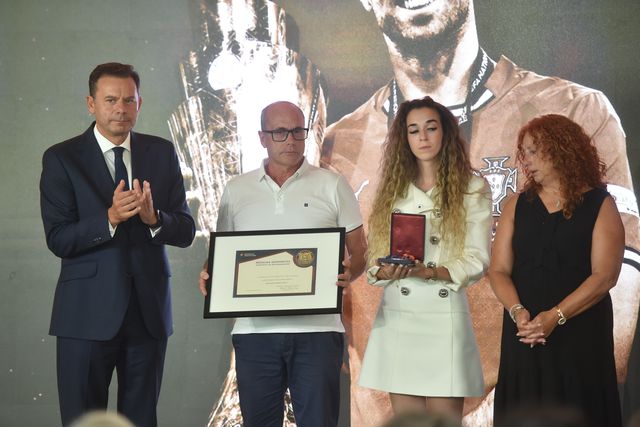 Jorge Costa e Diogo Jota eternizados com condecorações