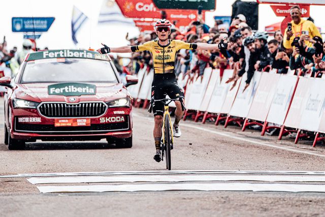 Vuelta: Vingegaard 'assalta' camisola vermelha no bis de Vine