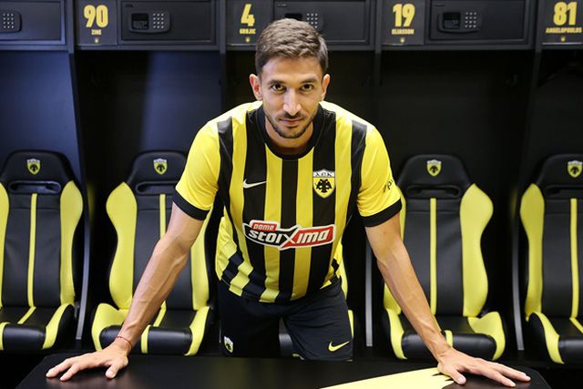 Mercado oficial: rescindiu com o FC Porto e foi confirmado na Grécia