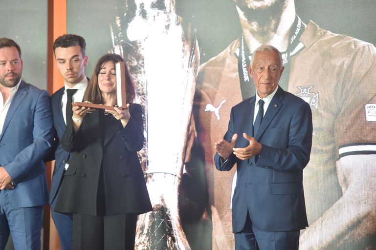 Filhos e mulher de Jorge Costa recebem Colar de Honra ao Mérito Desportivo por parte do Presidente da República (Foto Miguel Nunes)