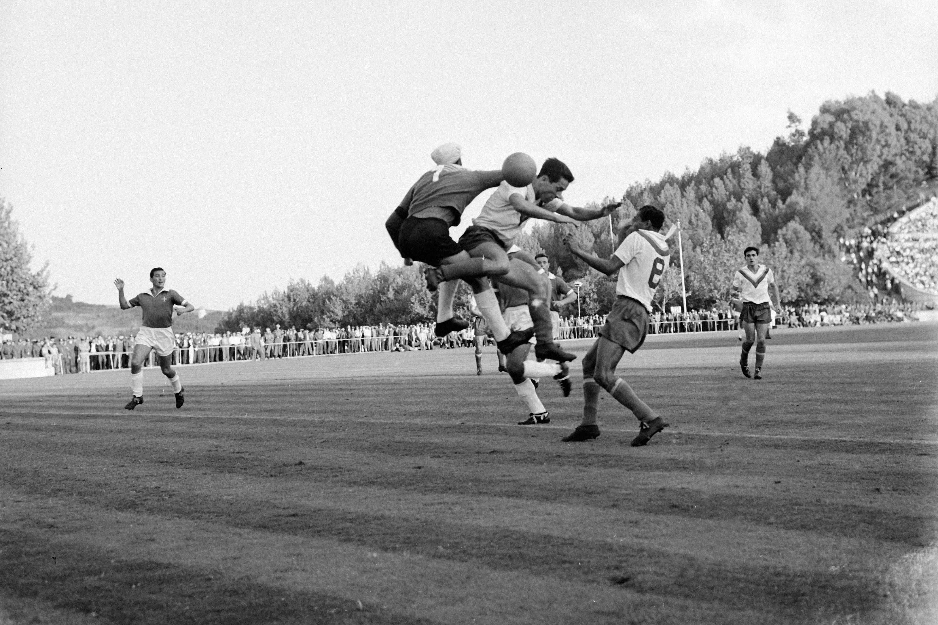 A Taça de Honra da AF Lisboa de que falava Carlos Pinhão seria conquistada pelo Belenenses, em final frente ao Atlético. FOTO A BOLA