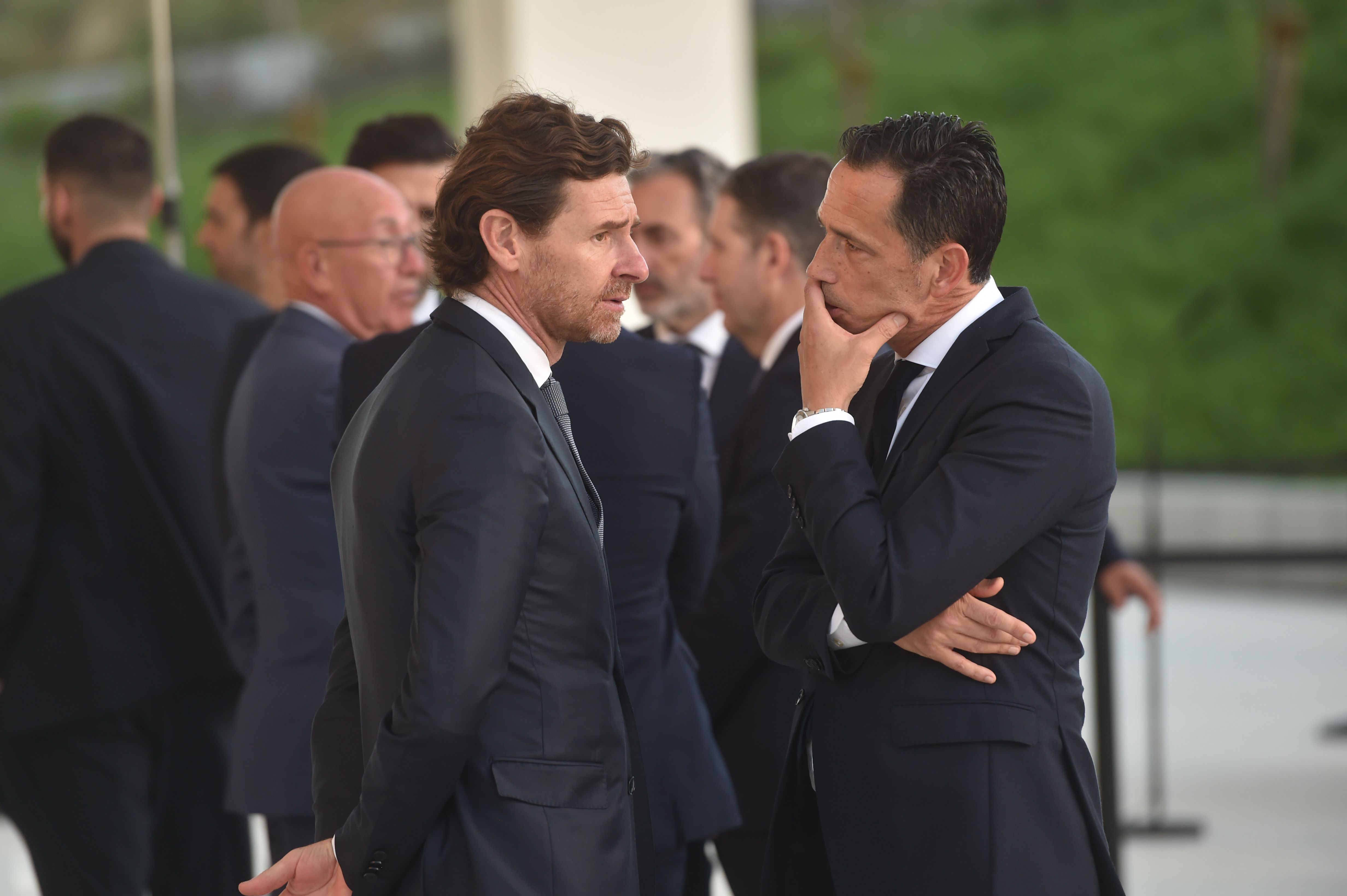 André Villas-Boas e Pedro Proença conversam após homenagem a Jorge Costa e Diogo Jota (Foto Miguel Nunes)